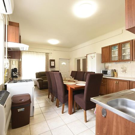 Milan Apartment Ньиредьхаза Экстерьер фото